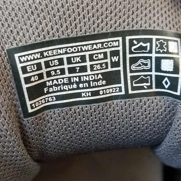 NEW! KEEN Circadia Mid Waterproof Hiking Boots - Picture 5 of 5